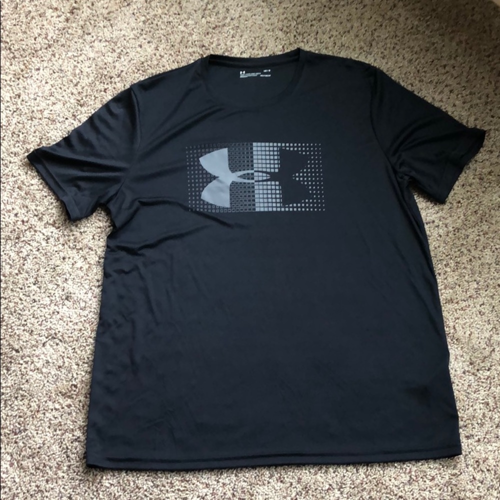 Under amour t-shirt